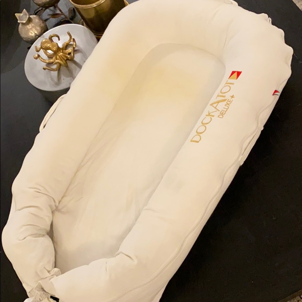 Dock a tot deluxe plus or dockatot deluxe+